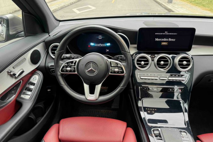 Used Mercedes-Benz GLC 2020 GLC 260 L 4MATIC Luxury Model Interior 7