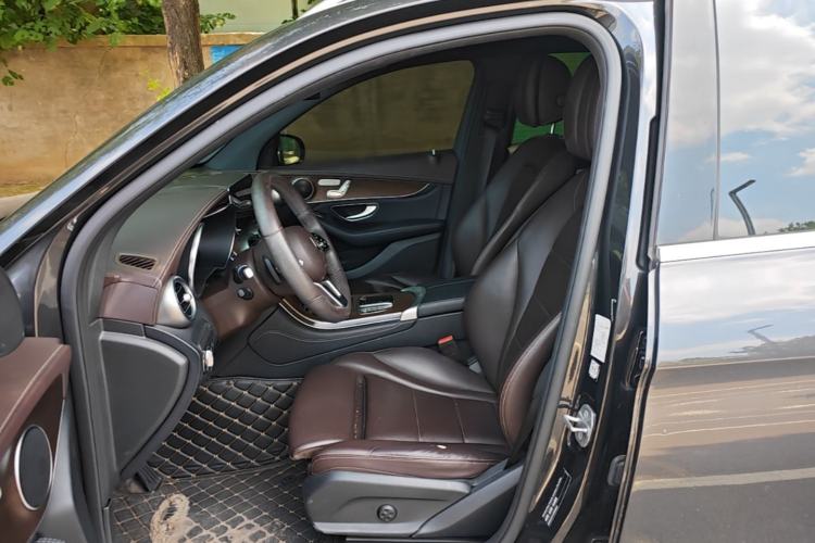 Used Mercedes-Benz GLC 2020 Facelift GLC 300 L 4MATIC Dynamic Edition Left Front Seat