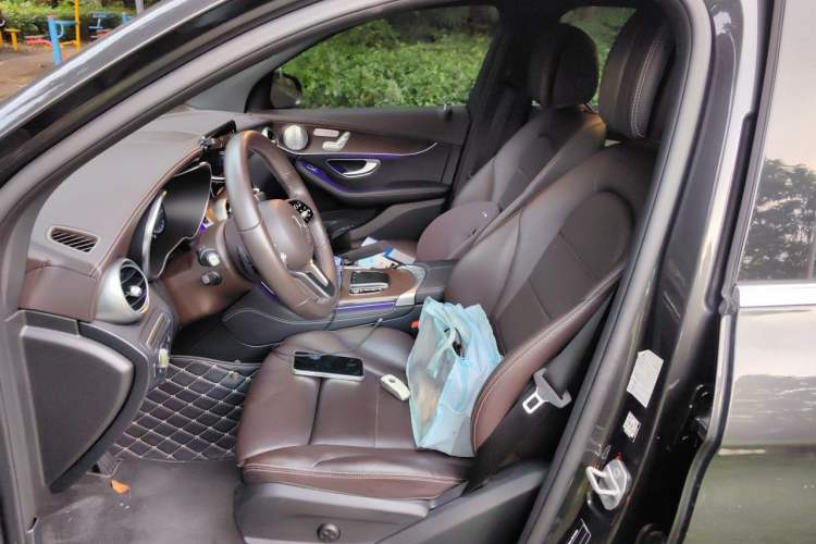 Used Mercedes-Benz GLC 2020 Facelift GLC 260 L 4MATIC Luxury Edition Left Front Seat