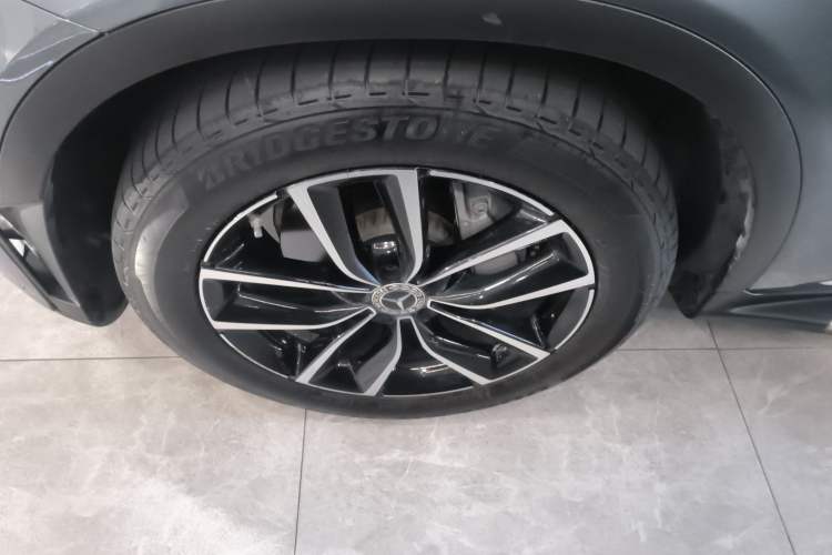 Used Mercedes-Benz GLC 2020 Facelift GLC 260 L 4MATIC Luxury Edition Left Front Wheel Hub