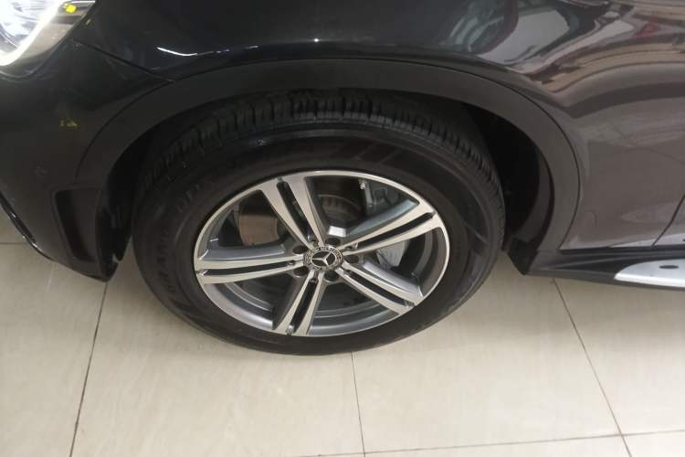 Used Mercedes-Benz GLC 2020 GLC 260 L 4MATIC Luxury Model Left Front Wheel Hub