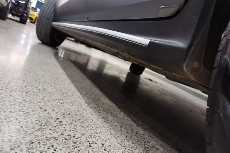 Used Mercedes-Benz GLC 2020 GLC 300 L 4MATIC Dynamic Edition Left Side Sill