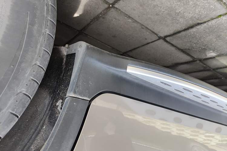 Used Mercedes-Benz GLC 2020 GLC 300 L 4MATIC Dynamic Edition Left Side Sill