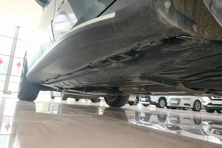 Used Mercedes-Benz GLC 2020 GLC 260 L 4MATIC Luxury Model Left Side Sill