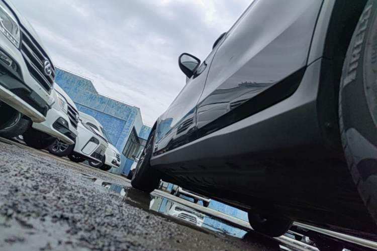 Used Mercedes-Benz GLC 2020 GLC 260 L 4MATIC Luxury Model Left Side Sill