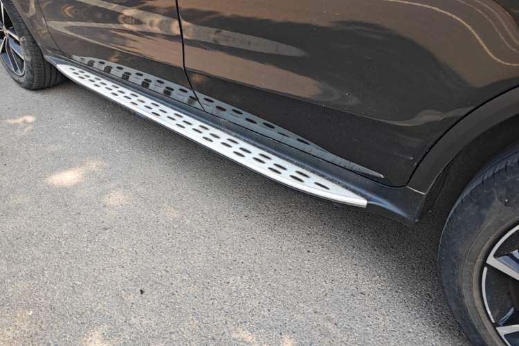 Used Mercedes-Benz GLC 2020 Facelift GLC 300 L 4MATIC Dynamic Edition Left Side Sill