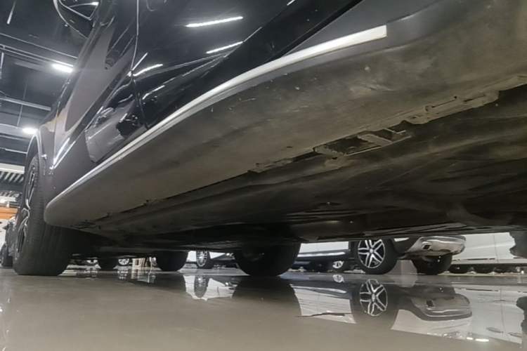 Used Mercedes-Benz GLC 2020 GLC 300 L 4MATIC Dynamic Edition Left Side Sill