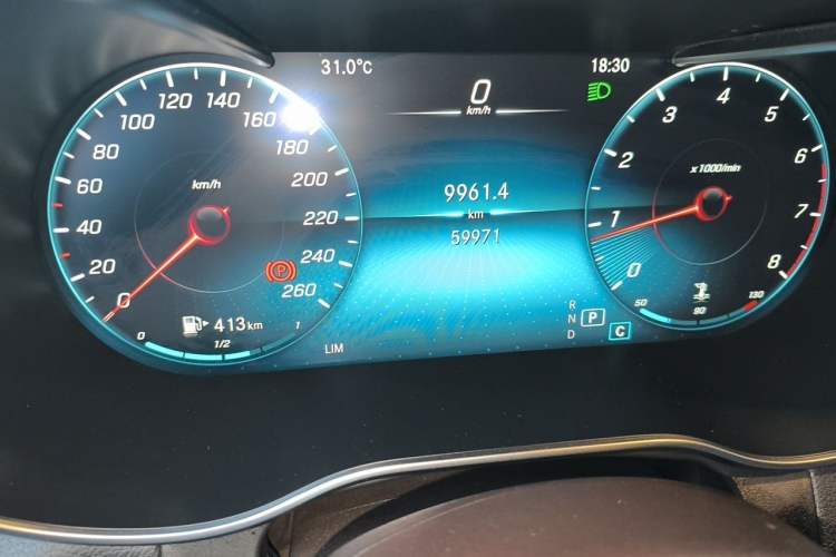 Used Mercedes-Benz GLC 2020 Facelift GLC 260 L 4MATIC Luxury Edition Odometer Close Up