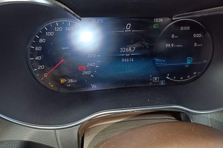 Used Mercedes-Benz GLC 2020 Facelifted GLC 260 L 4MATIC Dynamic Edition Odometer Close Up