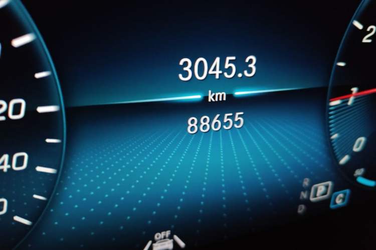 Used Mercedes-Benz GLC 2020 Facelift GLC 300 L 4MATIC Dynamic Edition Odometer Close Up