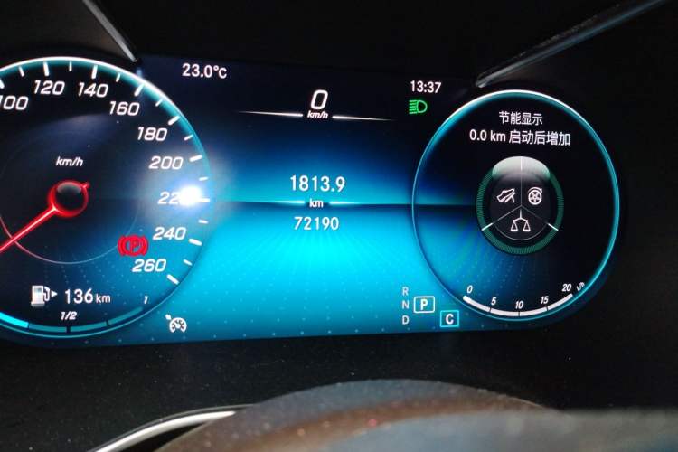 Used Mercedes-Benz GLC 2020 Facelifted GLC 260 L 4MATIC Dynamic Edition Odometer Close Up