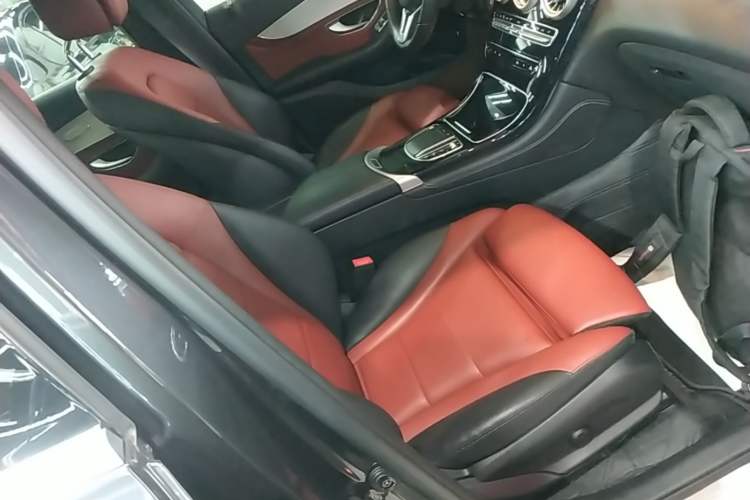 Used Mercedes-Benz GLC 2020 GLC 260 L 4MATIC Luxury Model Right Front Seat