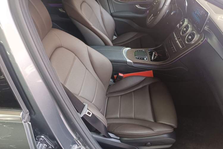 Used Mercedes-Benz GLC 2020 Facelift GLC 300 L 4MATIC Dynamic Edition Right Front Seat