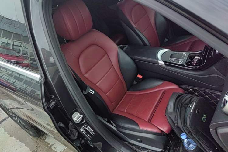 Used Mercedes-Benz GLC 2020 GLC 260 L 4MATIC Luxury Model Right Front Seat