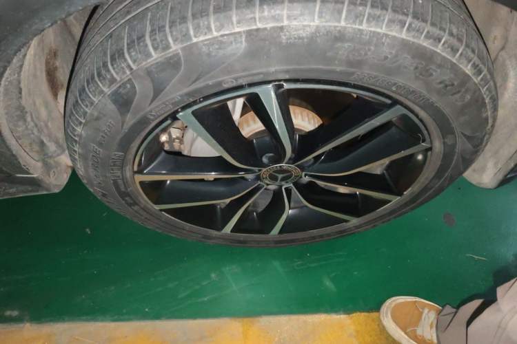 Used Mercedes-Benz GLC 2020 Facelift GLC 300 L 4MATIC Dynamic Edition Right Front Wheel Hub