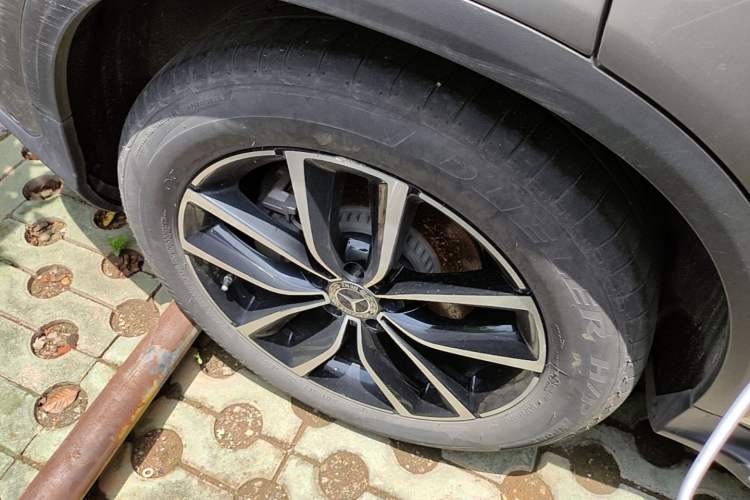 Used Mercedes-Benz GLC 2020 GLC 300 L 4MATIC Dynamic Edition Right Rear Wheel Hub