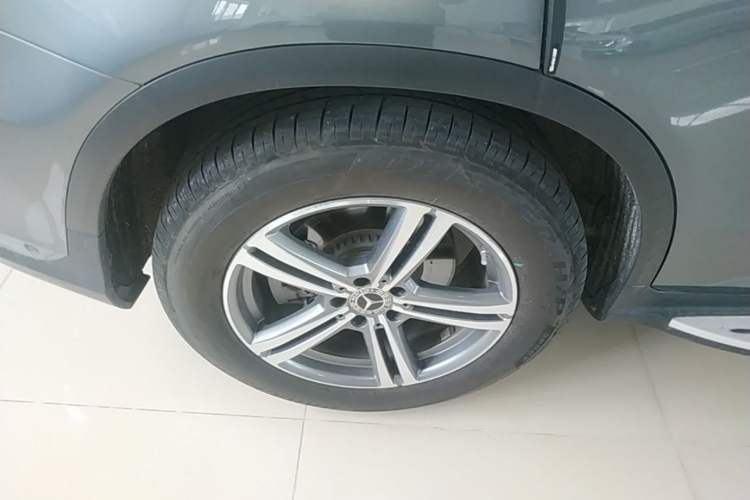 Used Mercedes-Benz GLC 2020 GLC 260 L 4MATIC Luxury Model Right Rear Wheel Hub