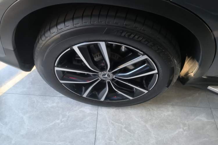 Used Mercedes-Benz GLC 2020 Facelift GLC 260 L 4MATIC Luxury Edition Right Rear Wheel Hub