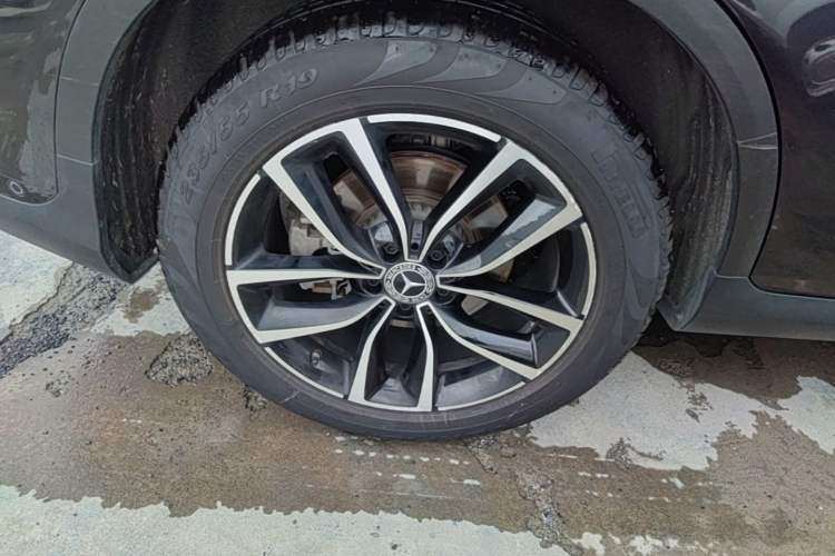Used Mercedes-Benz GLC 2020 GLC 260 L 4MATIC Luxury Model Right Rear Wheel Hub