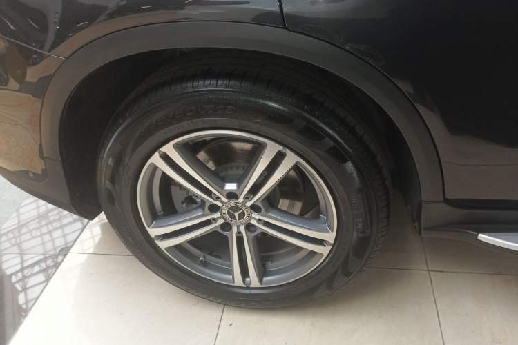 Used Mercedes-Benz GLC 2020 GLC 260 L 4MATIC Luxury Model Right Rear Wheel Hub