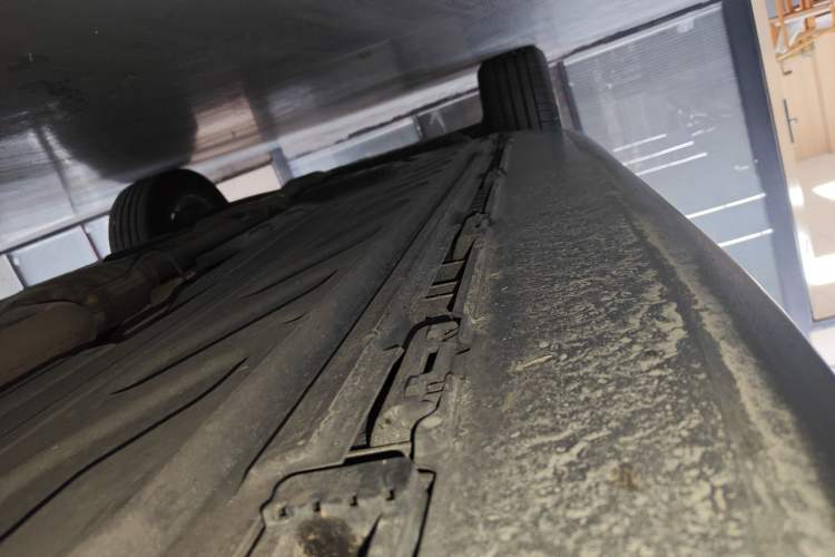 Used Mercedes-Benz GLC 2020 Facelift GLC 300 L 4MATIC Dynamic Edition Right Side Sill