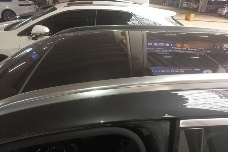 Used Mercedes-Benz GLC 2020 GLC 260 L 4MATIC Luxury Model Roof