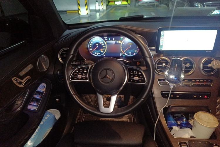 Used Mercedes-Benz GLC 2020 GLC 260 L 4MATIC Luxury Model Steering Wheel