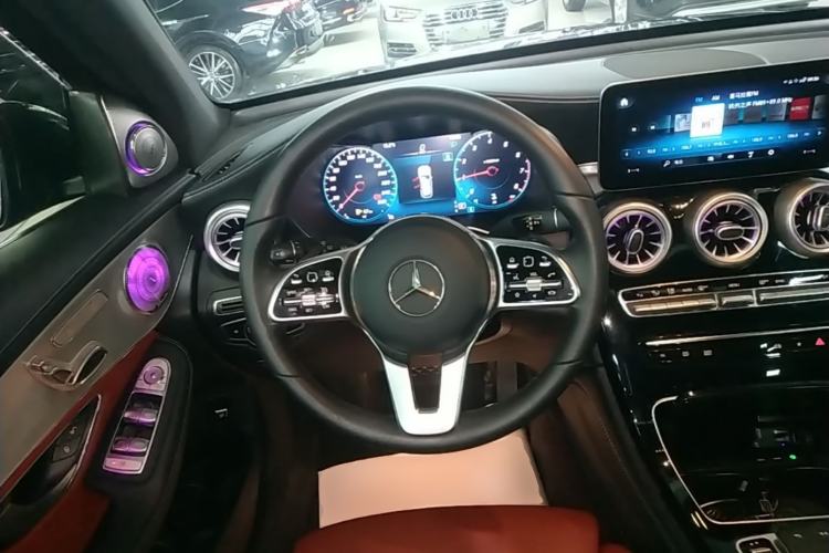 Used Mercedes-Benz GLC 2020 GLC 260 L 4MATIC Luxury Model Steering Wheel