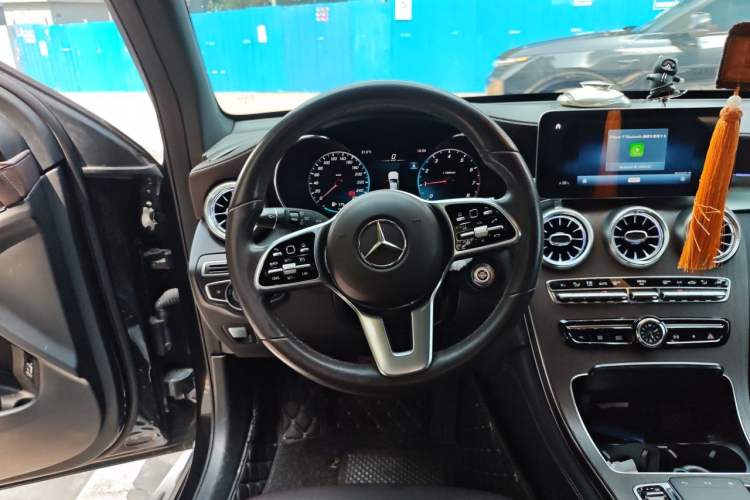 Used Mercedes-Benz GLC 2020 Facelift GLC 300 L 4MATIC Dynamic Edition Steering Wheel