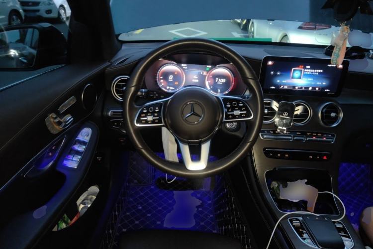 Used Mercedes-Benz GLC 2020 GLC 300 L 4MATIC Dynamic Edition Steering Wheel