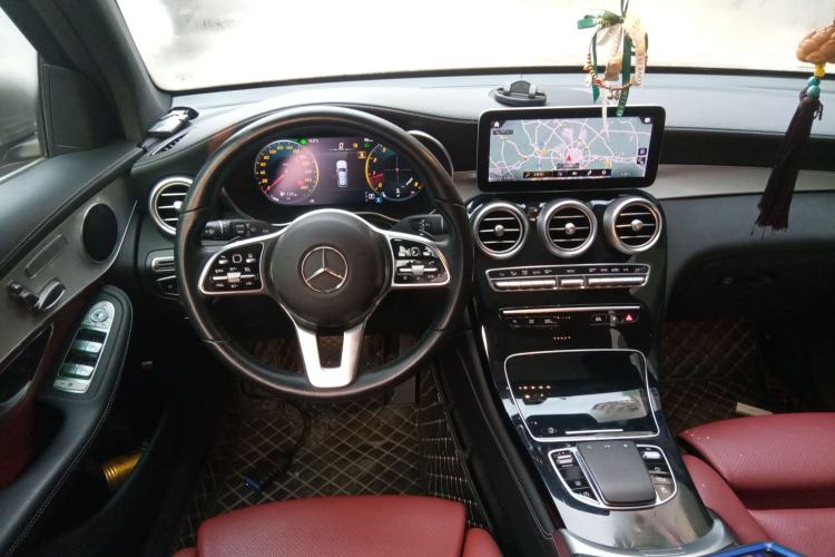Used Mercedes-Benz GLC 2020 GLC 260 L 4MATIC Luxury Model Steering Wheel