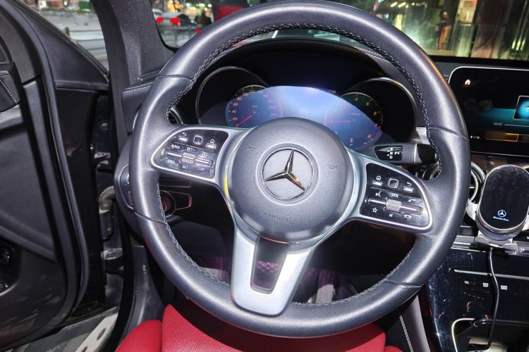 Used Mercedes-Benz GLC 2020 GLC 260 L 4MATIC Luxury Model Steering Wheel