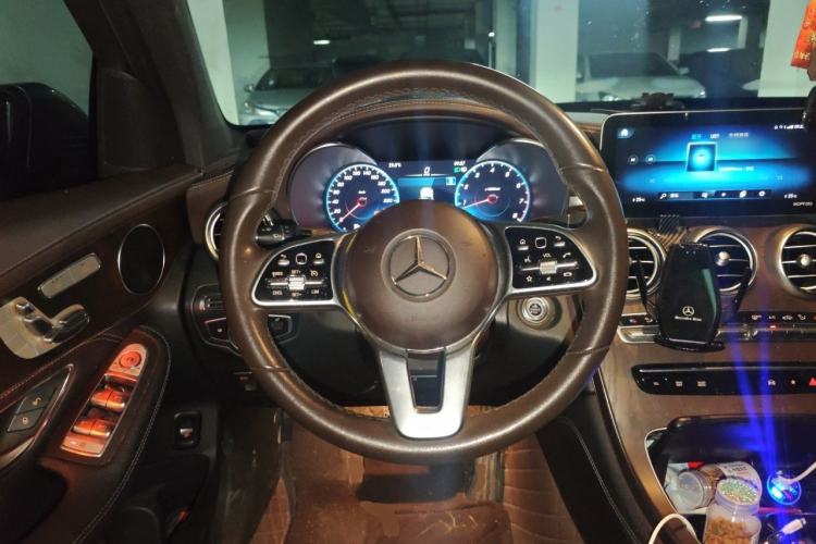 Used Mercedes-Benz GLC 2020 Facelift GLC 300 L 4MATIC Dynamic Edition Steering Wheel