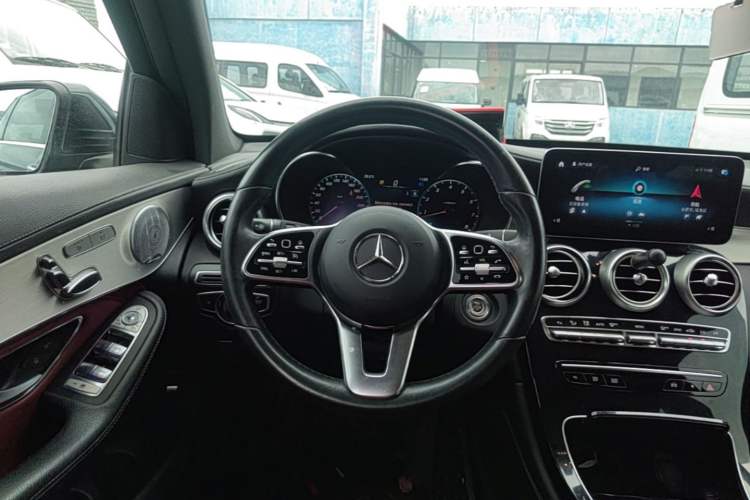 Used Mercedes-Benz GLC 2020 GLC 260 L 4MATIC Luxury Model Steering Wheel