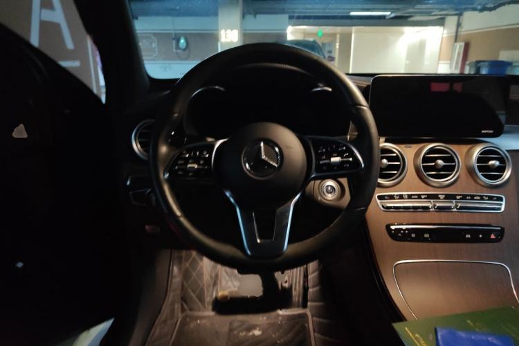 Used Mercedes-Benz GLC 2020 Facelift GLC 300 L 4MATIC Dynamic Edition Steering Wheel