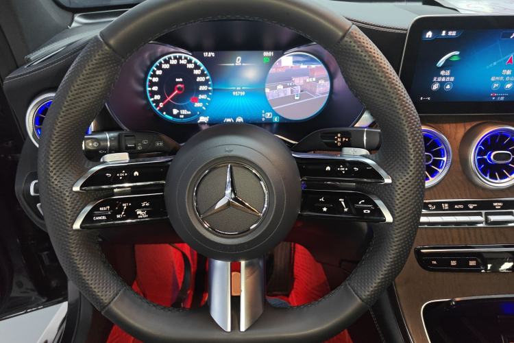 Used Mercedes-Benz GLC 2020 Facelift GLC 300 L 4MATIC Dynamic Edition Steering Wheel
