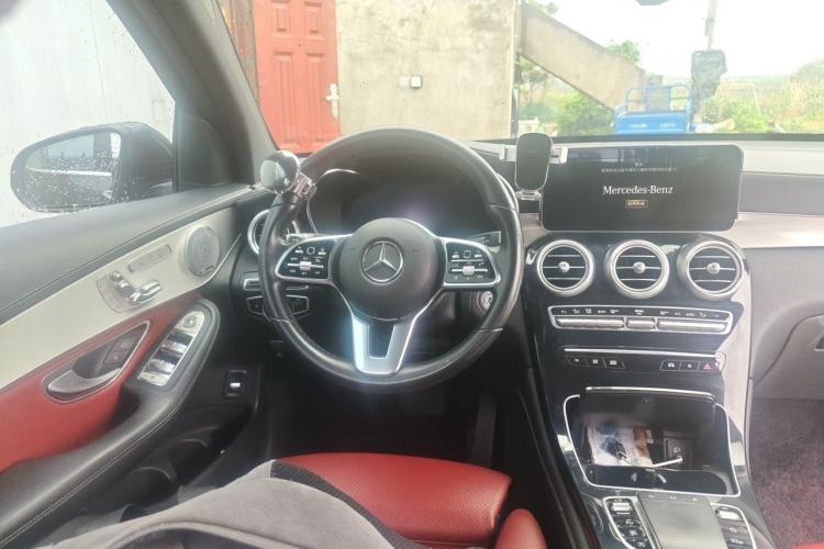 Used Mercedes-Benz GLC 2020 GLC 300 L 4MATIC Luxury Model Steering Wheel