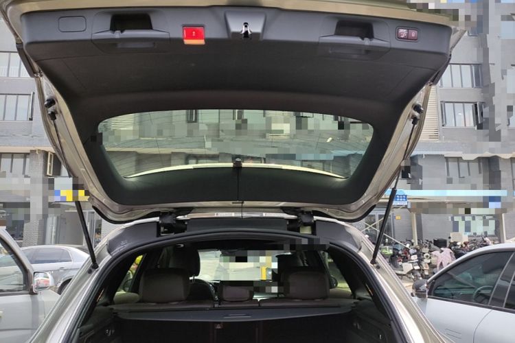Used Mercedes-Benz GLC 2020 GLC 300 L 4MATIC Dynamic Edition Trunk