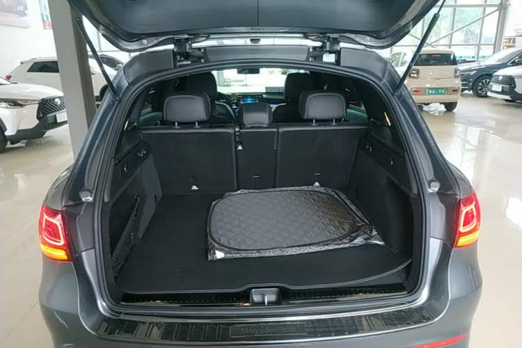 Used Mercedes-Benz GLC 2020 GLC 260 L 4MATIC Luxury Model Trunk