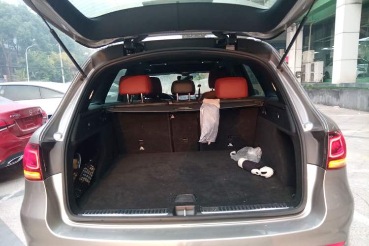 Used Mercedes-Benz GLC 2020 GLC 260 L 4MATIC Luxury Model Trunk