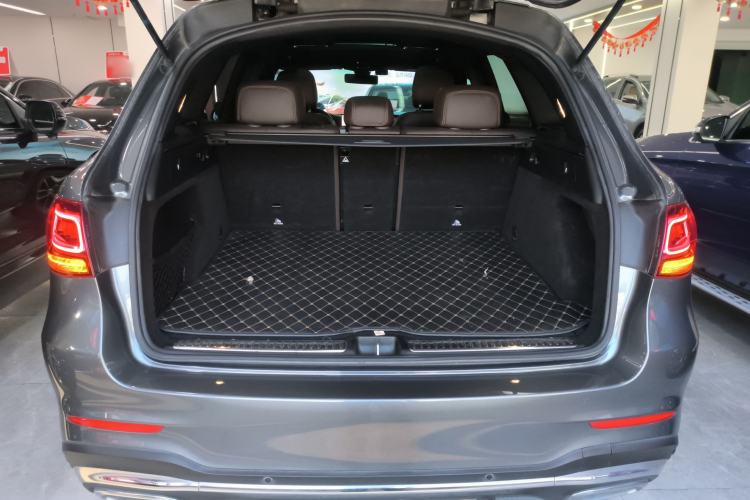 Used Mercedes-Benz GLC 2020 Facelift GLC 260 L 4MATIC Luxury Edition Trunk