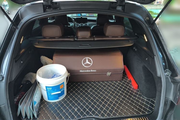 Used Mercedes-Benz GLC 2020 Facelift GLC 260 L 4MATIC Luxury Edition Trunk