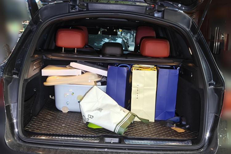 Used Mercedes-Benz GLC 2020 GLC 260 L 4MATIC Luxury Model Trunk