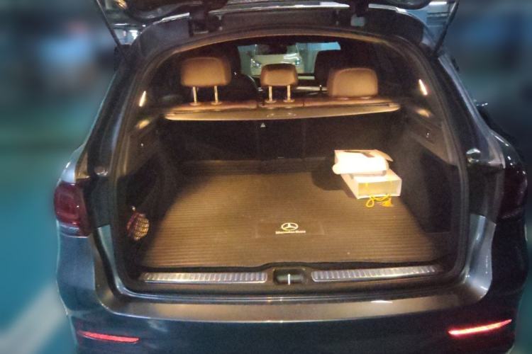 Used Mercedes-Benz GLC 2020 Facelift GLC 260 L 4MATIC Luxury Edition Trunk