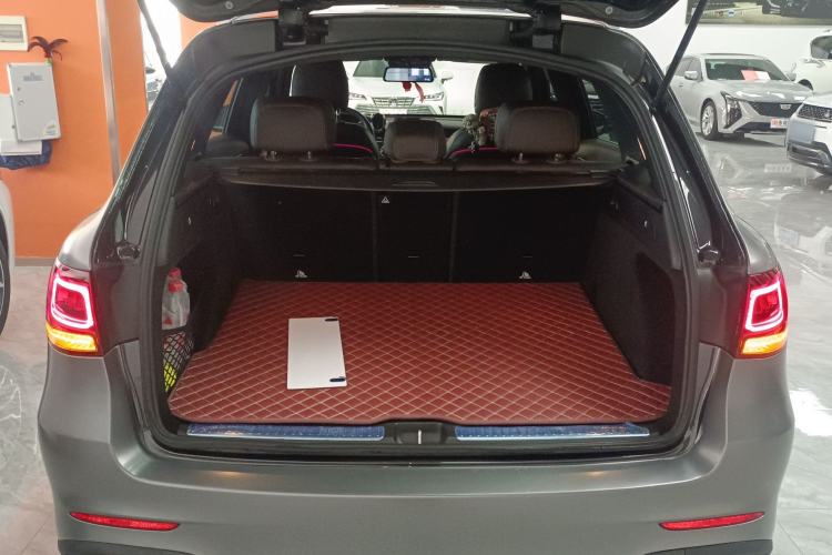 Used Mercedes-Benz GLC 2020 GLC 300 L 4MATIC Dynamic Edition Trunk