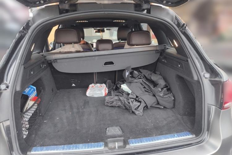 Used Mercedes-Benz GLC 2020 Facelift GLC 300 L 4MATIC Dynamic Edition Trunk