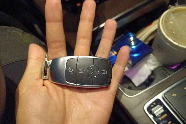 Used Mercedes-Benz GLC 2020 GLC 260 L 4MATIC Luxury Model Vehicle Key