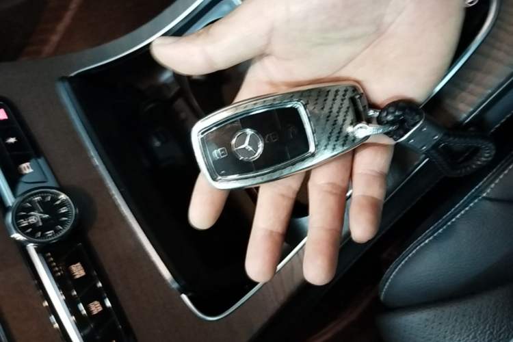 Used Mercedes-Benz GLC 2020 GLC 300 L 4MATIC Dynamic Edition Vehicle Key