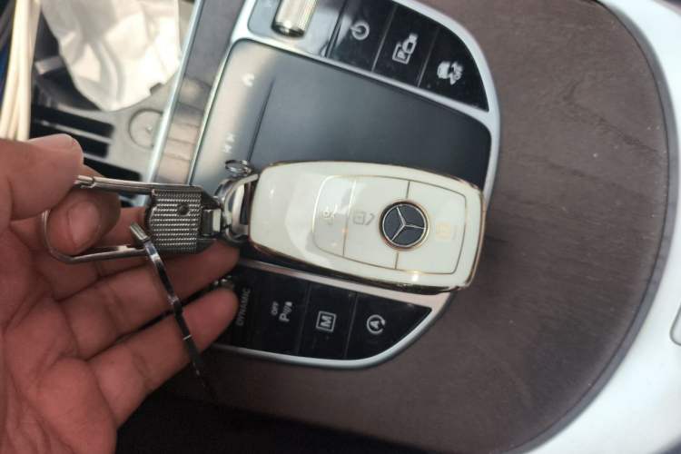 Used Mercedes-Benz GLC 2020 Facelift GLC 300 L 4MATIC Dynamic Edition Vehicle Key