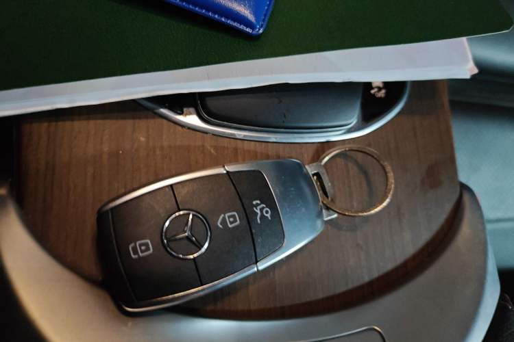 Used Mercedes-Benz GLC 2020 Facelift GLC 300 L 4MATIC Dynamic Edition Vehicle Key